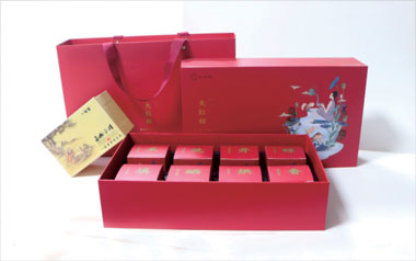 Tobacco and tea packaging box